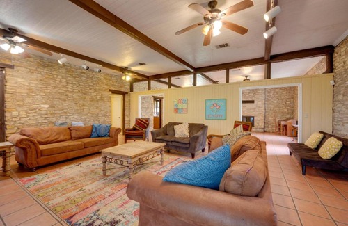 San Marcos Casa | 10-Acre San Marcos Vacation Rental about 6 Mi to TSU!