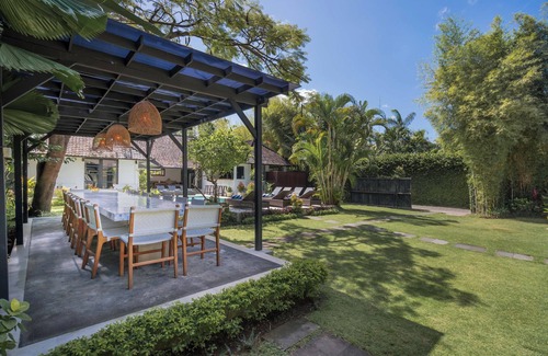 Petitenget Villa | 10 Bdr-Last Minute Deal 50% + OFF !!! Seminyak