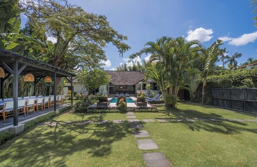 Petitenget Villa | 10 Bdr-Last Minute Deal 50% + OFF !!! Seminyak