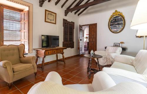 Santaella Casa | 10 Bedroom Stunning Home In Santaella