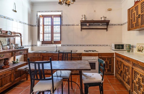 Santaella Casa | Impresionante casa de 10 habitaciones.
