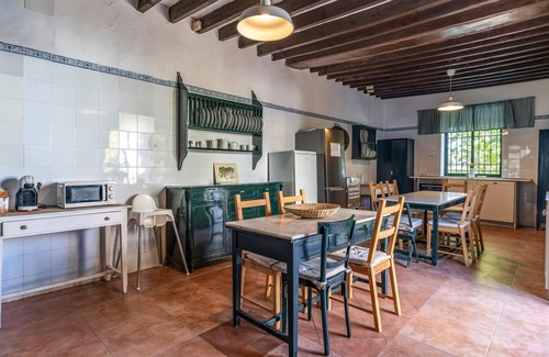 Santaella Casa | Impresionante casa de 10 habitaciones.