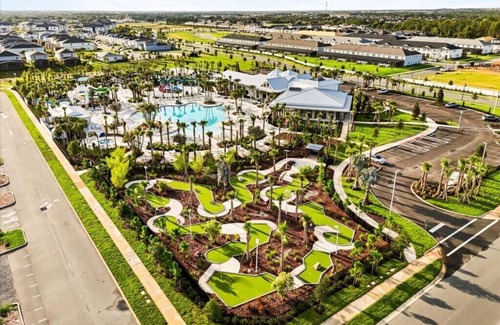 Four Corners Casa | 10 Bedrooms/8 Bathrooms/Windsor Cay (16207CC)
