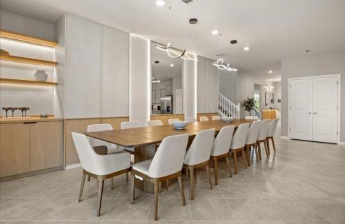 Four Corners Casa | 10 Bedrooms 8 Bathrooms Windsor Cay 15770 Cc