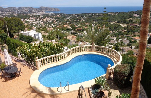 Benimeit Apartamento | ¡Ubicación! ¡Ubicación! ¡Ubicación!... Apartamento, piscina privada e impresionantes vistas al mar.