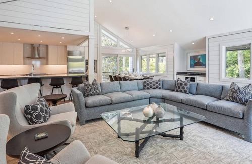 Beach Lagoon Casa | 10 E Beach Lagoon ~ Luxurious Ocean Front Sea Pines Homes