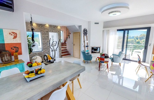 Agia Villa | 10' from the Beach, Waterpark & Chania City / Family-Friendly Villa