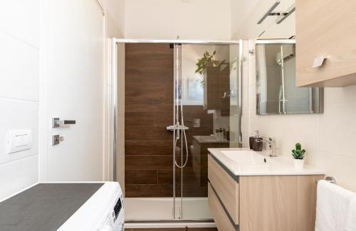Province of Cagliari Apartamento | 10' from the Sea, Elegant Penthouse with Terrace