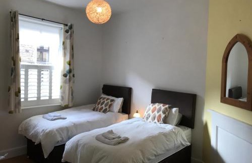 Bath Apartamento | 10 Grove St - Bath Holiday Suites