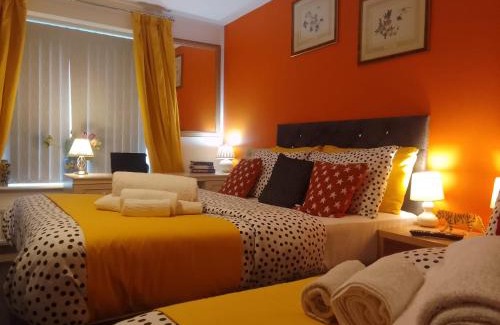 Walsall Apartamento | 10 Guests - Garden - Quiet Retreat Cottage