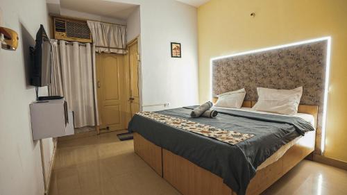 Sigra Apartamento | 10 Ideal Luxury Stay AC 2BHK