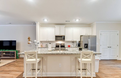 Northeast Raleigh Casa | 10 Mi to Downtown: Raleigh Family Retreat