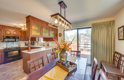 Leola Casa | 10 Mi to Dtwn Lancaster: Charming Home w/ Yard!