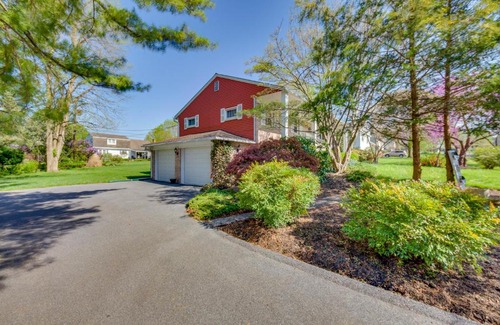 Leola Casa | 10 Mi to Dtwn Lancaster Charming Home with Yard!
