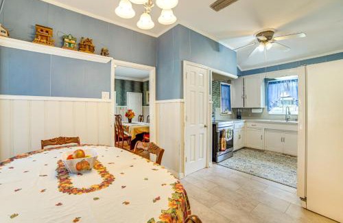 Flint Casa | 10 Mi to Lake Palestine South Tyler Location!