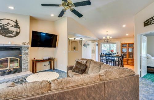 Happy Valley Casa | 10 Mi to Redding Serene Escape with Spacious Yard!