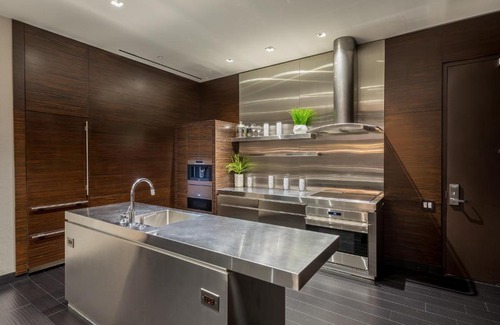 Las Vegas Apartamento | $10 million penthouse with jacuzzi on balcony