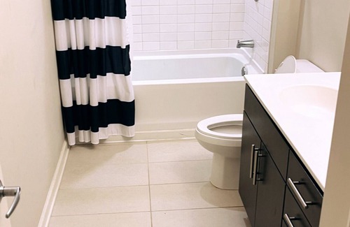 College Park Apartamento | 10 min away from airport.