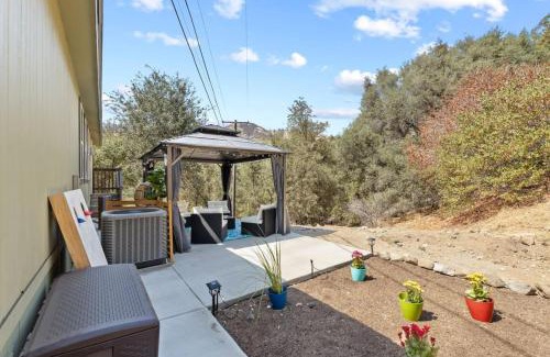 Three Rivers Casa | 10 Min Drive to the Sequoias