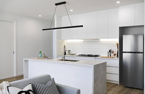 Greenvale Casa | 10 Min to Airport | Brand New Family 4BR House