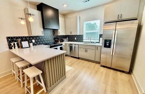 Donelson Casa | NewConstruction3beds2.5bathsBetweenBNA/DowntownPublicTransportation