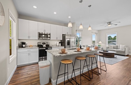Asheville Casa | 10 Min To Downtown Asheville! Pet Friendly!