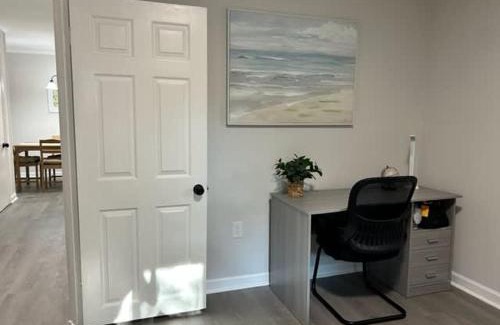 Southwest Raleigh Casa | 10 Min to Downtown - Desk - Fenced Yard - Wi-Fi