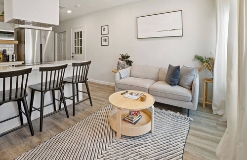 Greater East End Casa | Cute and Modern Home-10 Min to Downtown