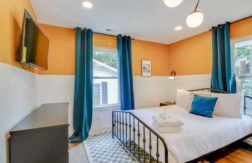 Woodbine Casa | 10 Min to Downtown- Large Patio- Basketball Game