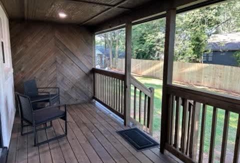 Southwest Raleigh Casa | 10 Min to Downtown - Smart Tvs - Fast Wi-Fi