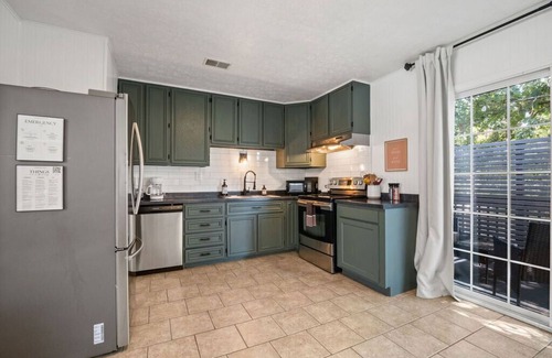 Summerlee Casa | Stylish NRG Retreat | >10 min Ace Resort | Firepit
