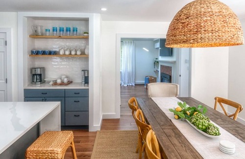 Silver Beach Casa | 10 min to Old Silver Beach; 20 min to Woods Hole