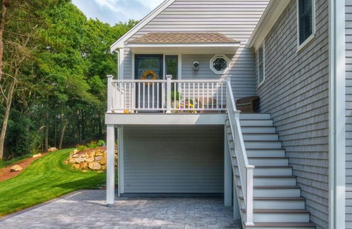 Silver Beach Casa | 10 min to Old Silver Beach; 20 min to Woods Hole