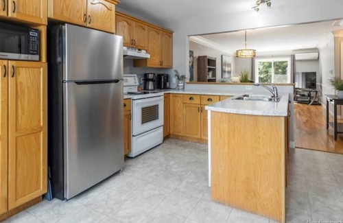 Dieppe Casa | 10 mins away from everything in Dieppe,NB