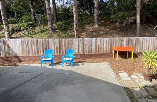 Capitola Casa | 10 minute walk to Capitola Village and ocean