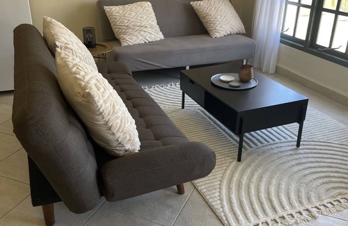 Washington Condominio | 10 minute walk to Palm Beach w/space for 4!