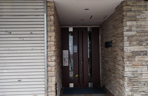 Naniwa Apartamento | 10 minutes from JR Namba Station and Subway/Hanshin Sakuragawa Station 5 minutes from JR Ashiwarabashi Station 4 minutes from supermarket One room on one floor, max. 5 people, elevator available, convenient to Namba, Dotonbori and Shinsaibashi