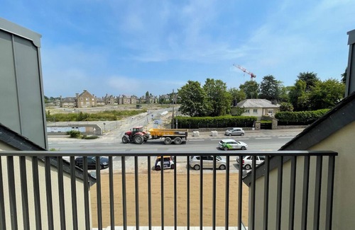 Le Rosais-La Flourie Apartamento | 10 minutes from the sea! Studio with parking in St Malo!