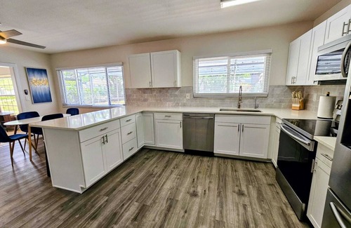 North Port Casa | 10 minutes to Mineral Springs w/large Pool and Pet Friendly!