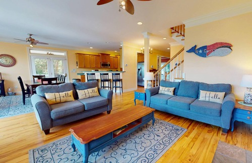 Kure Beach Casa | Casa de lujo con clasificación de 5 estrellas, ideal para toda la familia, admite mascotas, casa unifamiliar aislada