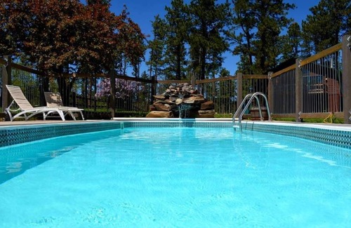 Rapid City Cabina | 10 Person Cabin near Mount Rushmore