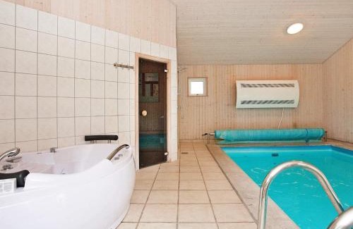 Gilleleje Casa | 10 person holiday home in Gilleleje-By Traum