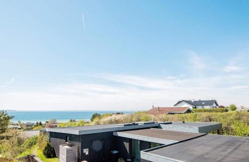 Egsmark Strand Casa | 10 person holiday home in Ebeltoft