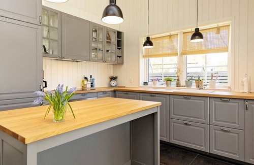 Hals Casa | 10 person holiday home in Hals