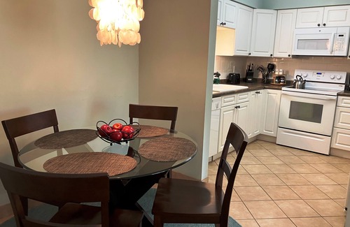 Demere Park Condominio | DRIFTWOOD DREAMS- $ 110 / NOCHE ¡DESCUENTO DE ÚLTIMO MINUTO! CAMINATA AL PUEBLO CERCA DE LA PLAYA