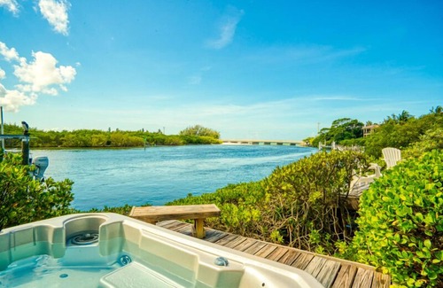 Wulfert Casa | 100 dollar Bubble Room Gift Certificate for bookings made for 2025.