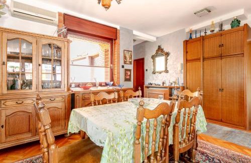 Savski Venac Apartamento | 100 m2 Apartment in the Diplomatic Area of Belgrade, Serbia