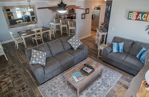 Cape San Blas Casa | 100 STEPS TO BEACH, PETS OK, RENOVATED, VERY CLEAN, N. CAPE, DISCOUNTED RATES!!