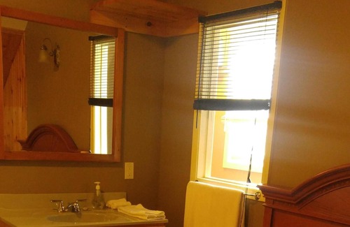 Gananoque Apartamento | 1000 Island Condo Getaway