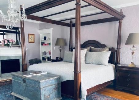 Gananoque Cama Y Desayuno | 1000 Islands Bed and Breakfast-The Bulloch House